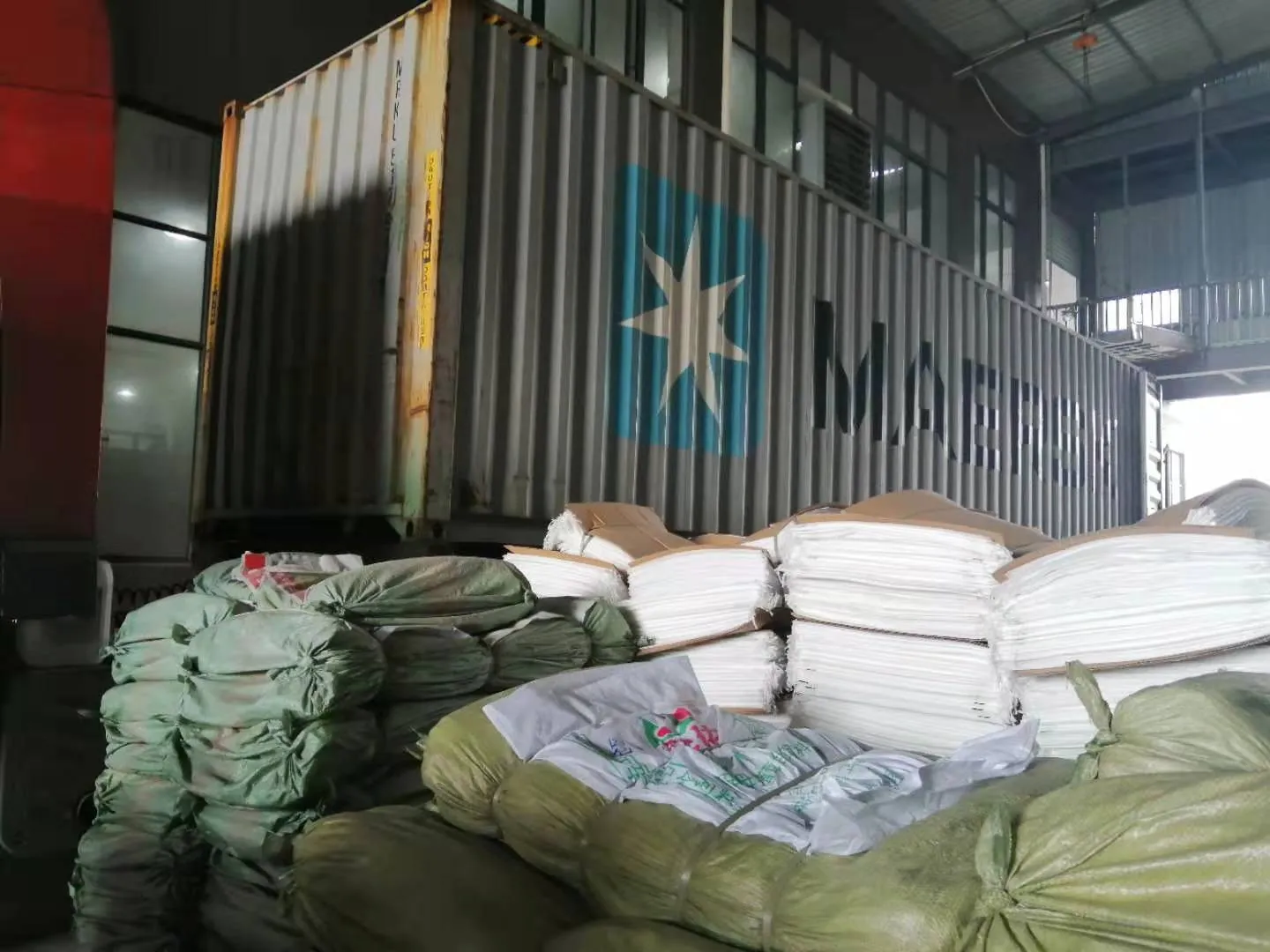 En 40HQ-container er indlæst godt til eksport af Rusland